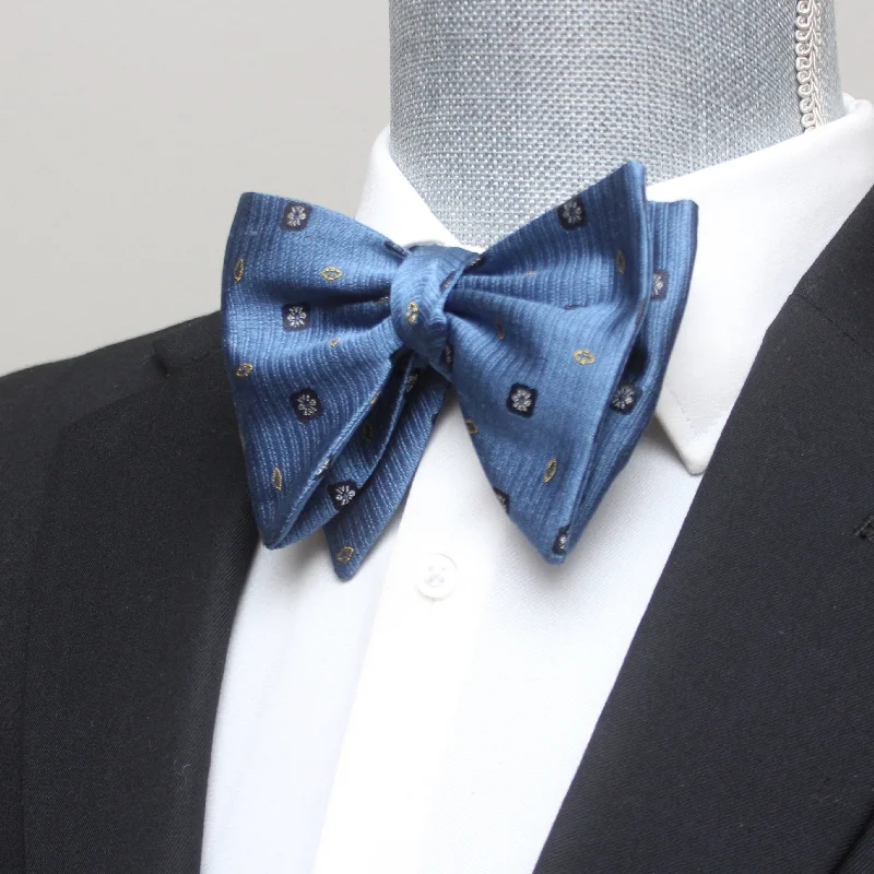 Men's tie for summer business attire-Big Butterfly Blue Ornament Silk Bow Tie