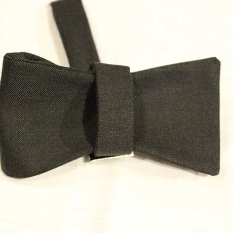 Men's tie for stylish office attire-Black Jean Bow Tie