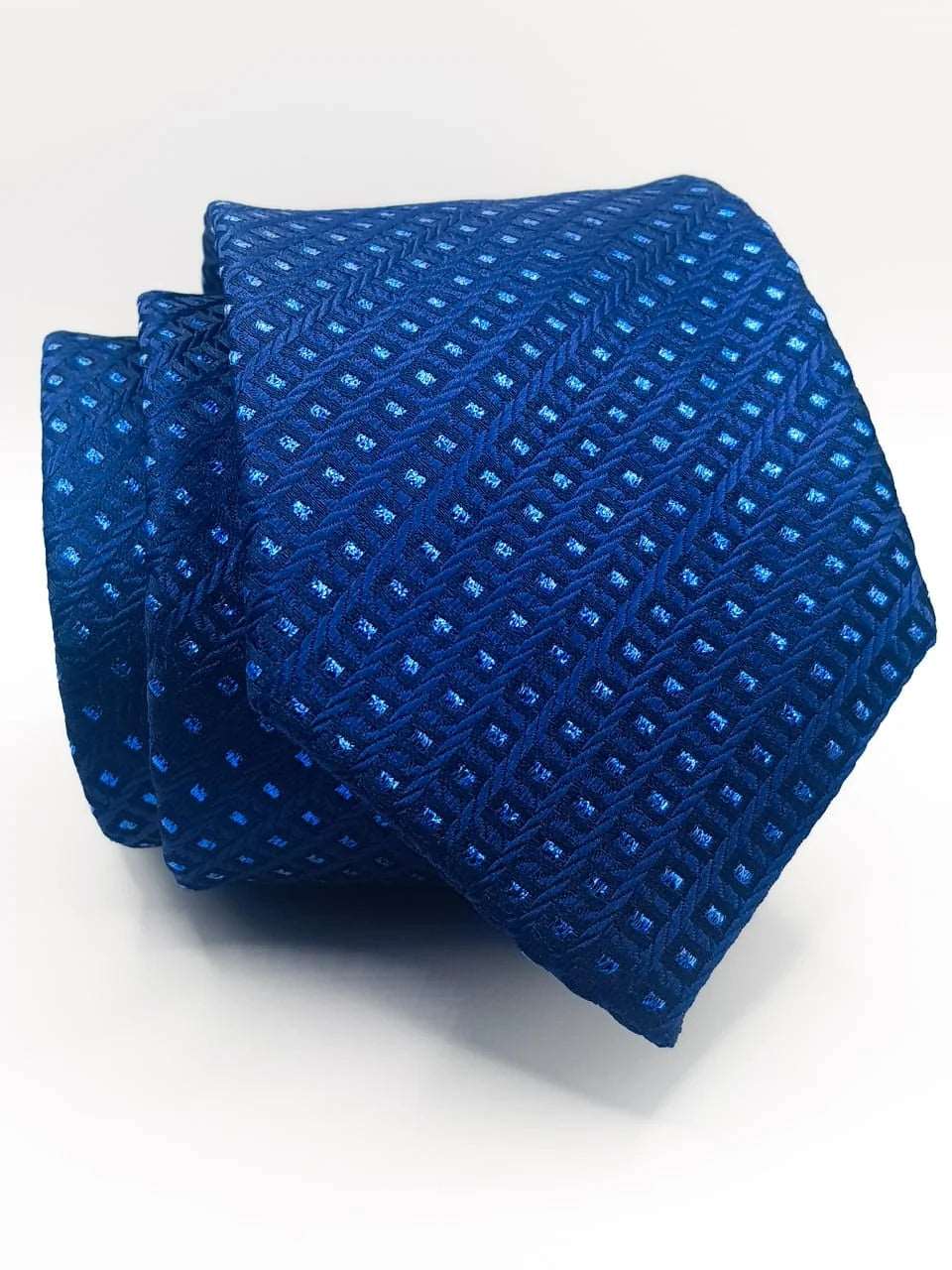 Classic silk tie for men's formal events-Blue Geometric Tie