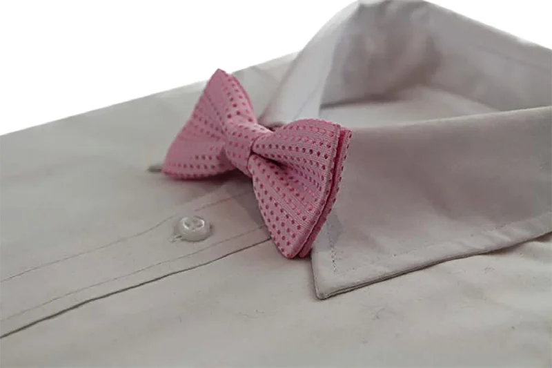 Men's tie with intricate woven patterns-Boys Light Pink Polka Dot Pattern Bow Tie