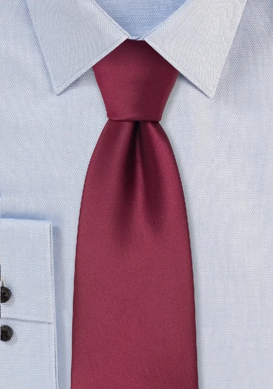 Men's tie with rich textures for holiday wear-Burgundy Solid Necktie