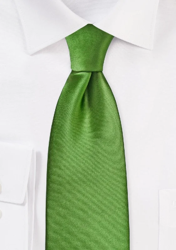 Men's tie with stripes for modern look-Clover Solid Necktie