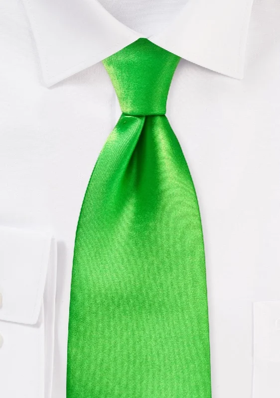 Classic men's tie with elegant colors for work-Grass Green Solid Necktie