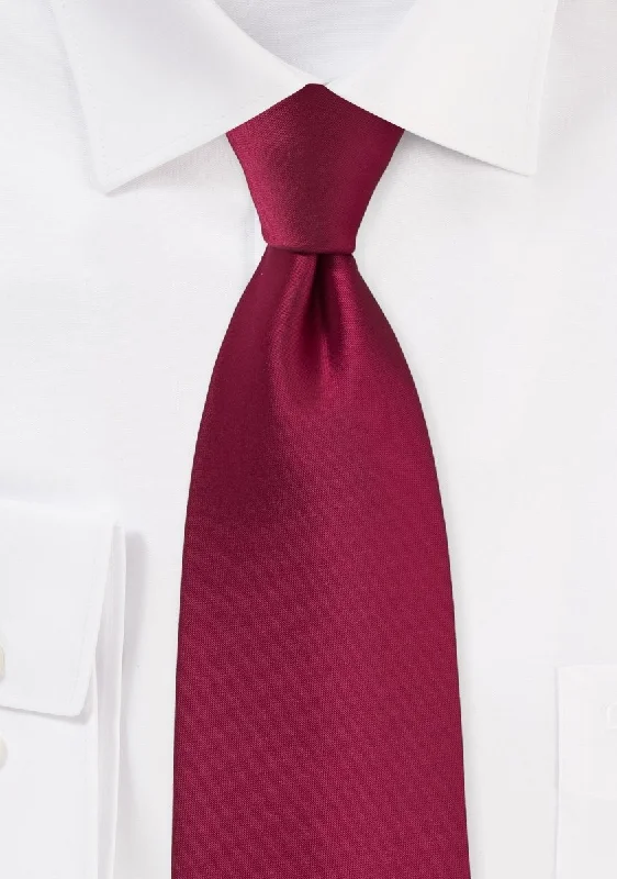 Men's tie with luxurious fabric for special occasions-Raspberry Solid Necktie