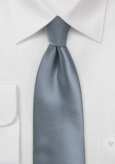 Men's tie with contrasting color blocks-Shadow Solid Necktie