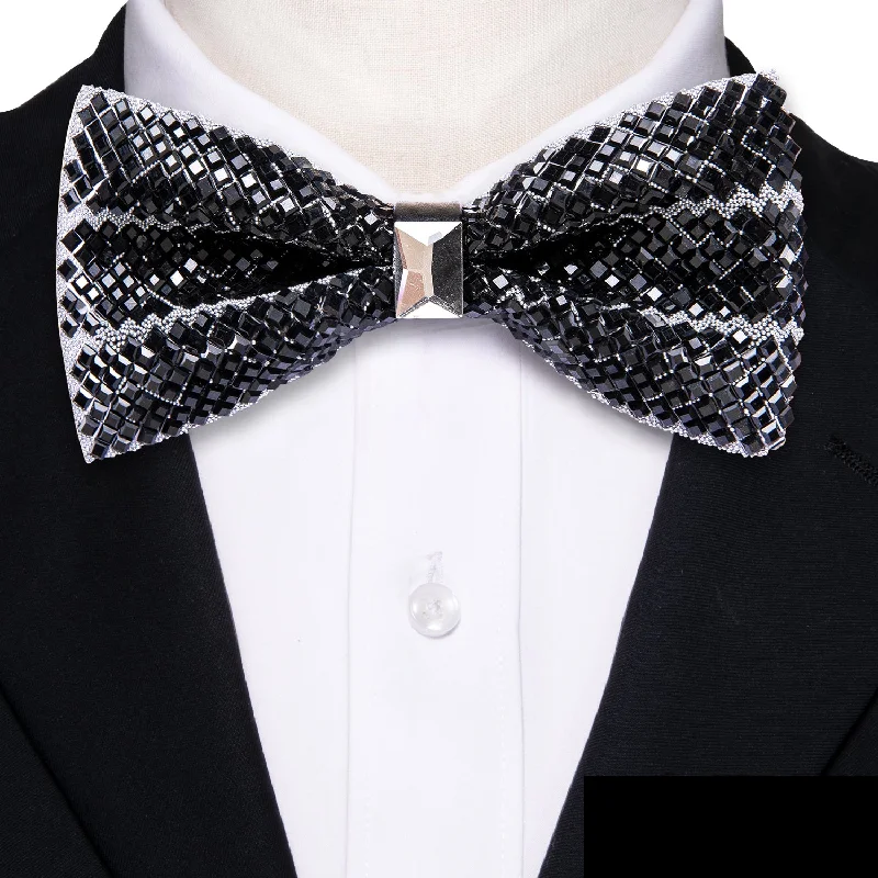 Men's tie with luxury fabric for formal wear-Shining Black Rhinestones Pre-tied Bowties Fashion For Wedding Party