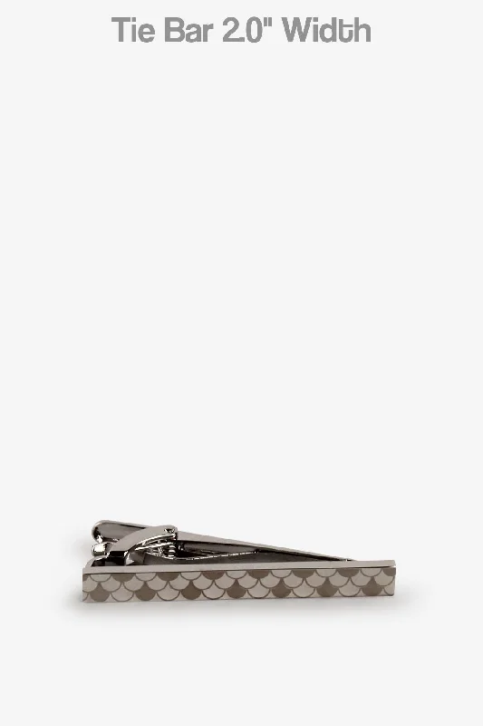 Men's tie with stripes for modern look-Silver Scales Tie Bar