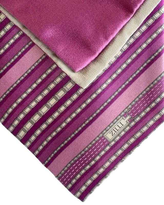 Men's tie with a trendy color palette for casual wear-Zilli Tie & Pocket Square Set Purple Lilac Stripes Design